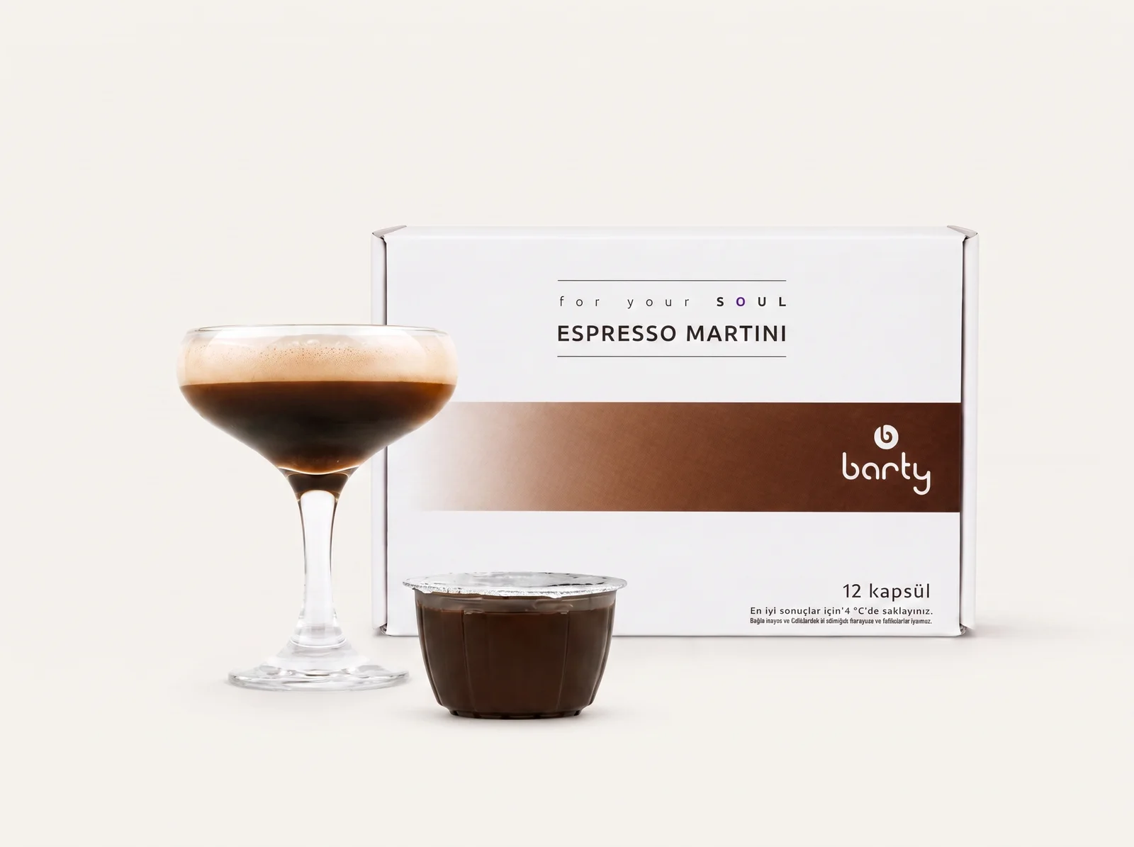 Espresso Martini kapsül kutusu ve servis sunumu